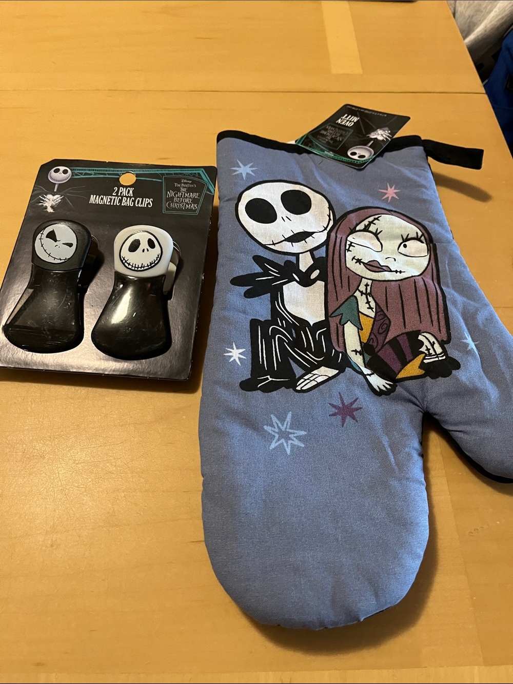 The Nightmare Before Christmas Kids Blue Jack & Sally Oven Mitt